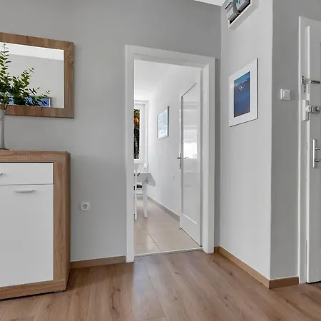 Apartment Riva Makarska