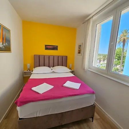 Riva Apartment *
